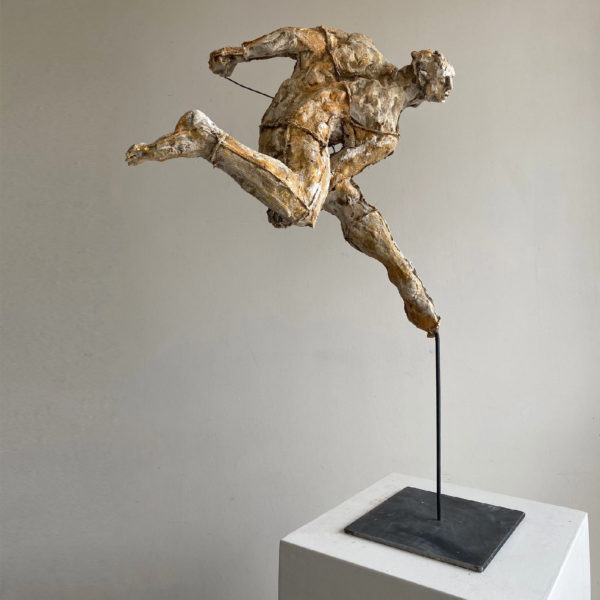 scultura iavazzo scultore figure con le corde rope figures