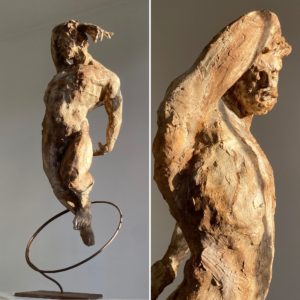 Heracles-Beyond-the-circle-Vittorio-Iavazzo-sculpture-art-collector-art-gallery-escultura-scultura-eracle-iavazzo-statue-bronze-sculpture-cerchio-circle-fine-art